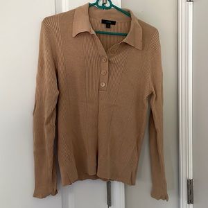 Fitted ribbed long sleeve shirt